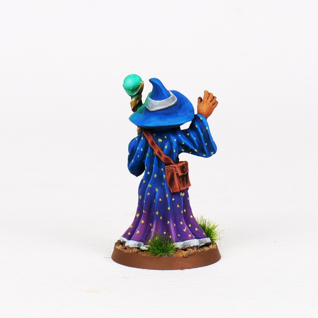 Human Wizard painted miniature rotation view